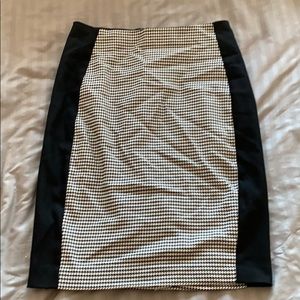 Black and whit pencil skirt